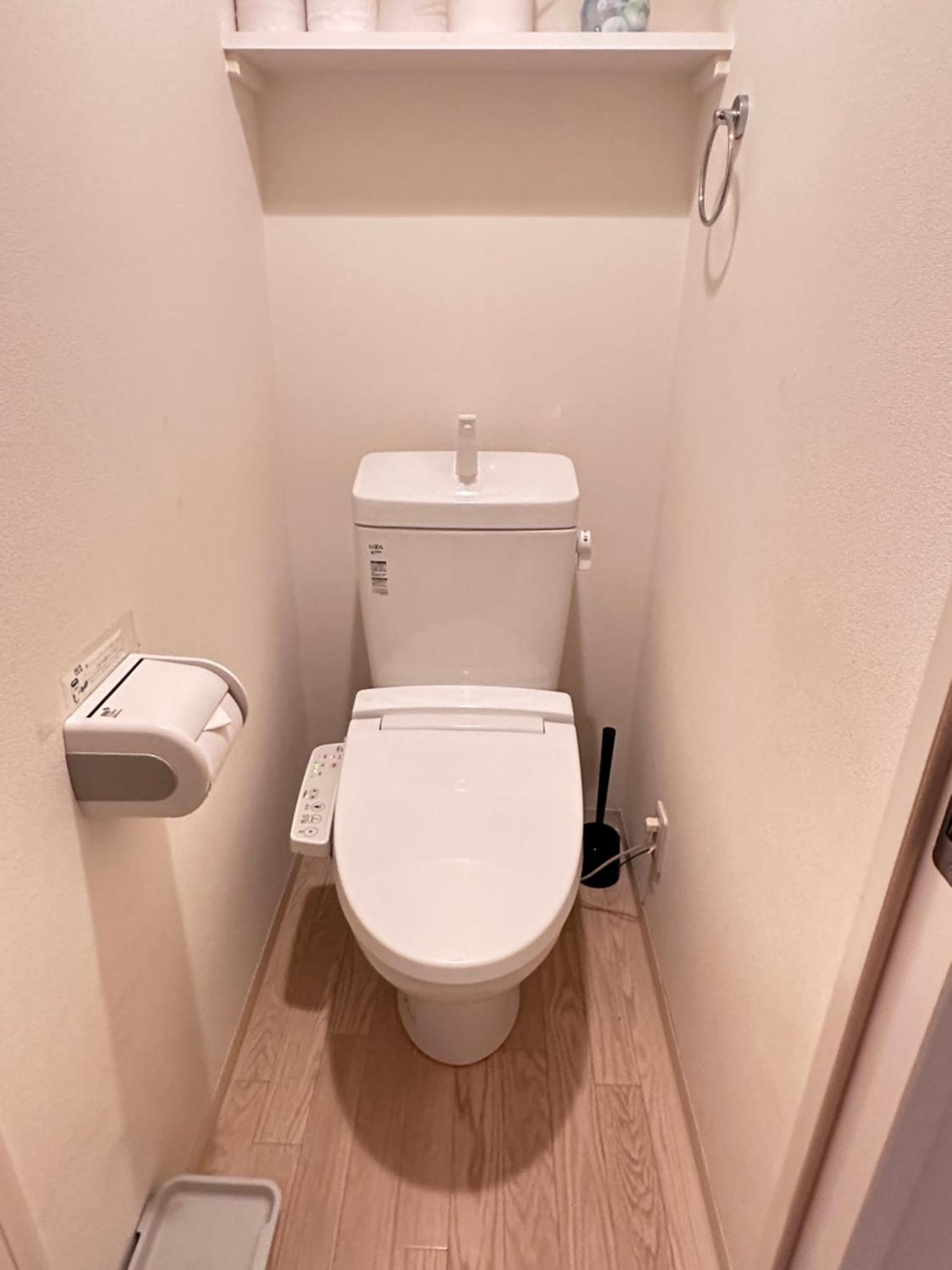 In Kiyomizu, Walk 5 Minutes Kiyomizu Temple, Washmachine, Kitchen, Tv In Room&bathroom, 3 Cars Free Parking * Kyoto