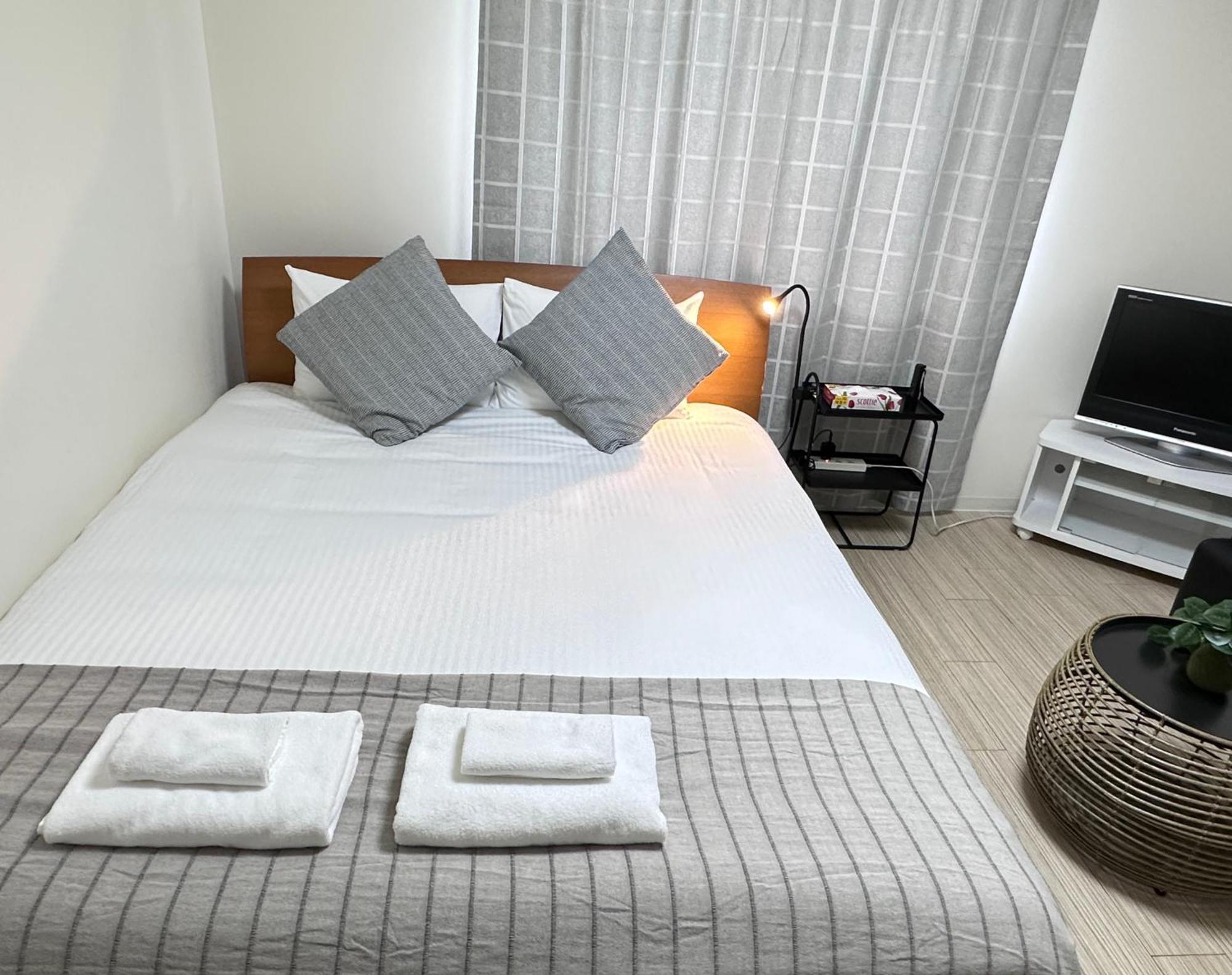 In Kiyomizu, Walk 5 Minutes Kiyomizu Temple, Washmachine, Kitchen, Tv In Room&bathroom, 3 Cars Free Parking * Kyoto