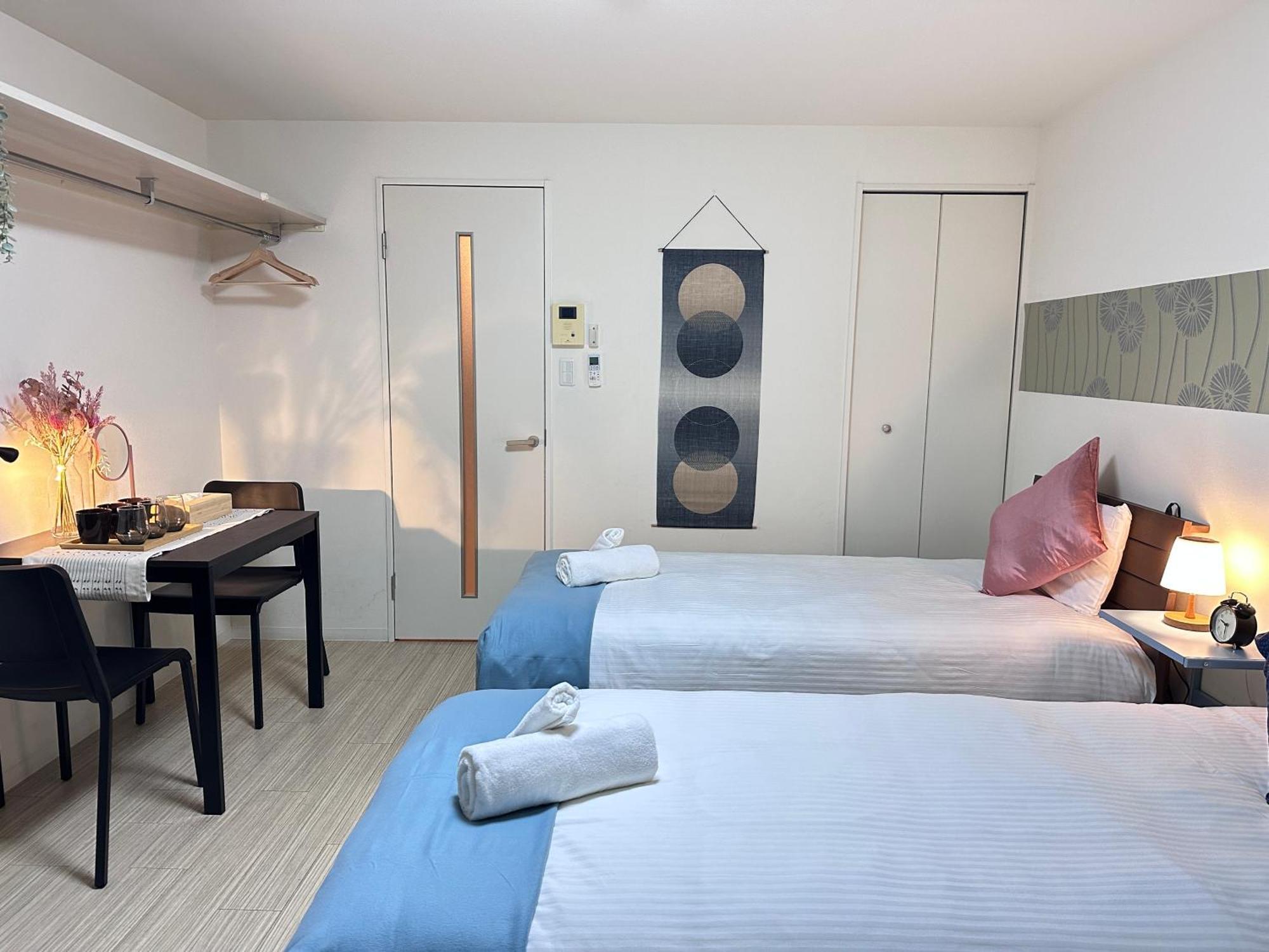 In Kiyomizu, Walk 5 Minutes Kiyomizu Temple, Washmachine, Kitchen, Tv In Room&bathroom, 3 Cars Free Parking Aparthotel *