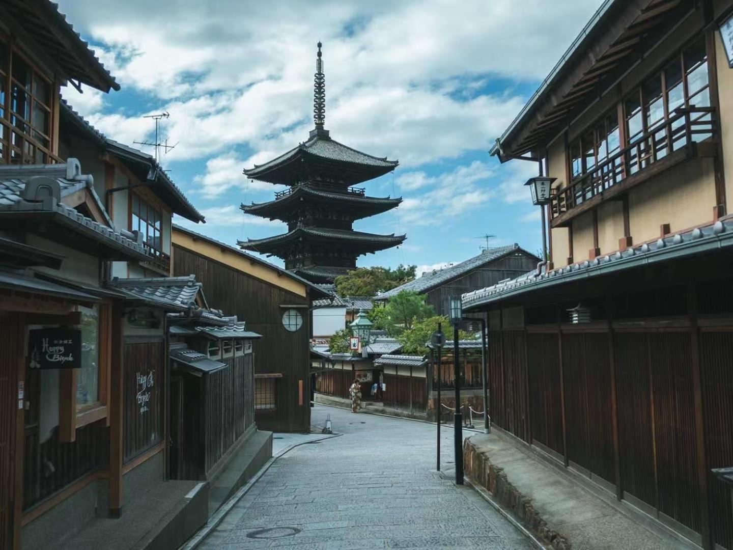 Aparthotel In Kiyomizu, Walk 5 Minutes Kiyomizu Temple, Washmachine, Kitchen, Tv In Room&bathroom, 3 Cars Free Parking