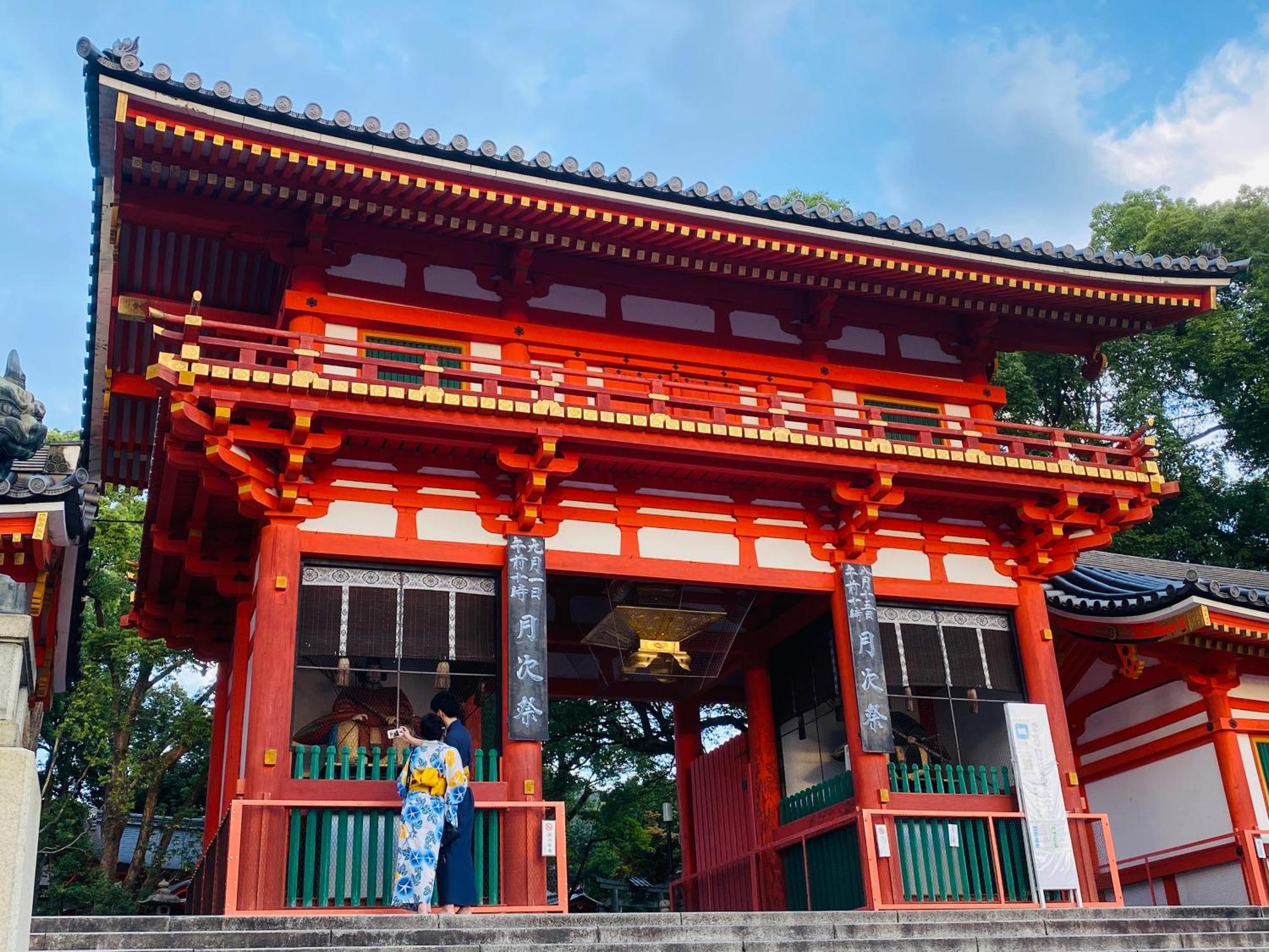 In Kiyomizu, Walk 5 Minutes Kiyomizu Temple, Washmachine, Kitchen, Tv In Room&bathroom, 3 Cars Free Parking